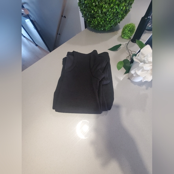 DYNAMITE Superbe robe maxi noire unie à manches courtes - Picture 6 of 6